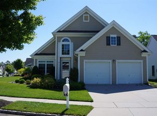 12 Marigold Cir, Egg Harbor Township, NJ 08234