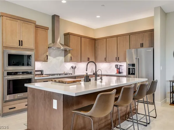 9006 Coastal Oaks St, Las Vegas, NV 89166
