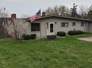 1553 Somers Rd, Lyons, MI 48851