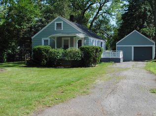 1620 Beechwood St, Monroe, MI 48162