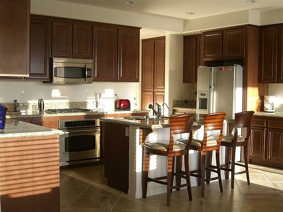 4th image of 42827 Del Lago