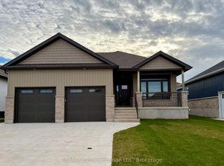 155 Westlinks Dr, Saugeen Shores, ON N0H 2C3