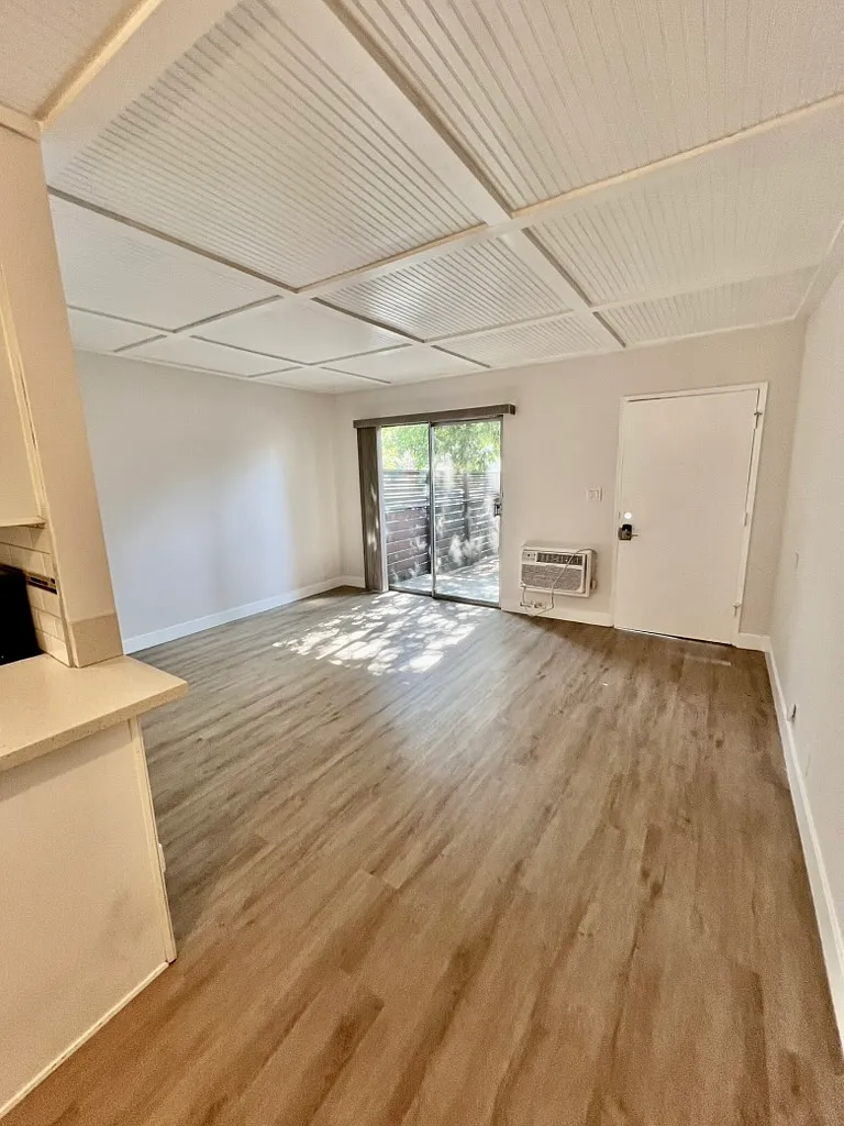 1 bed, 630 sqft, $2,495 — Photo 4