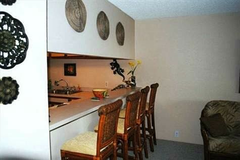 5th image of 75-5669 Kuakini Hwy #5204