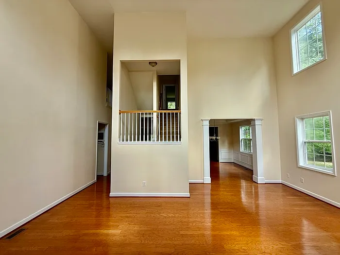 410 Harkness Cir — Photo 17