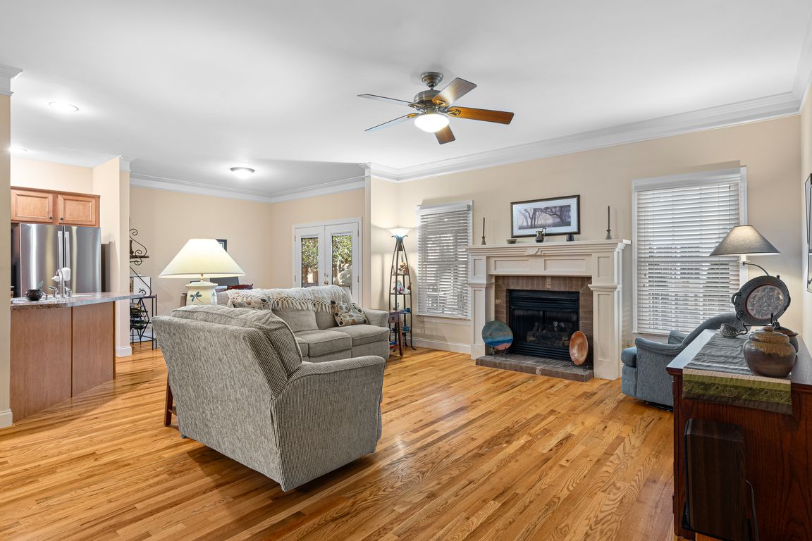 next background image