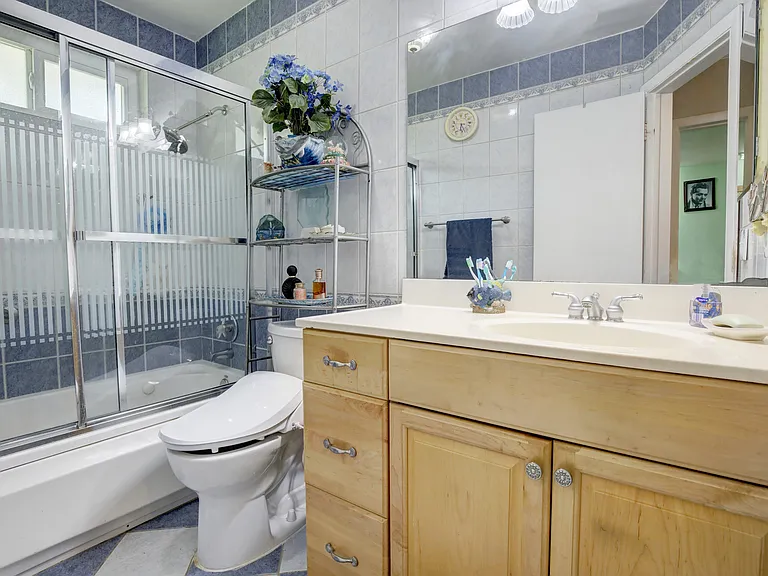 8930 SW 149th Ter #8930 — Photo 15