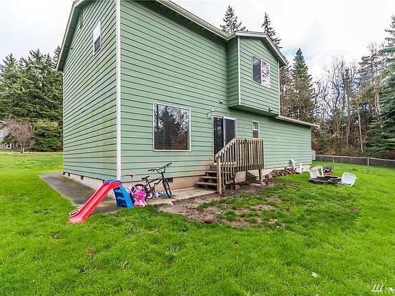 3rd image of 1220 Rickover Dr