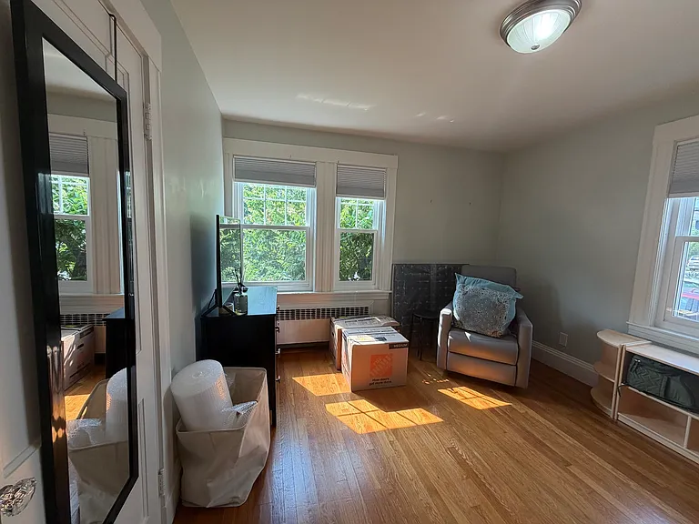 56 Noble St #56 — Photo 12