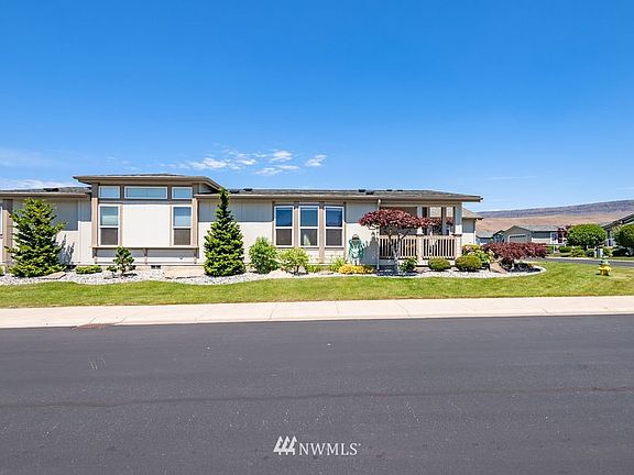 3rd image of 559 Canyon Dr
