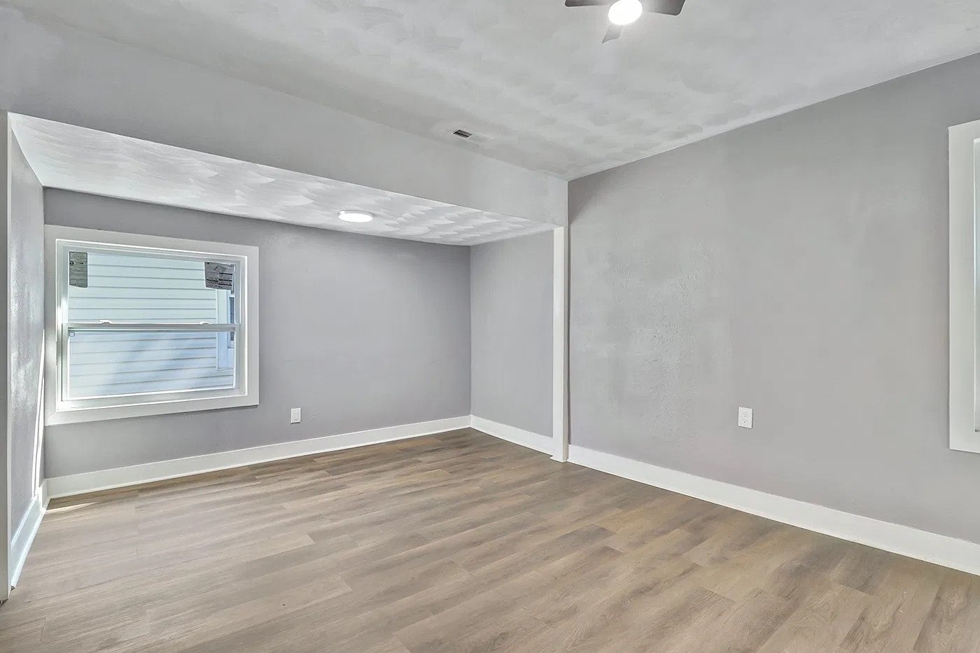 2 bed, 950 sqft, $1,400 — Photo 1