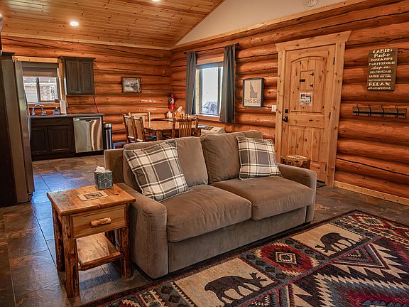 Spacious kitchen, dining and living area