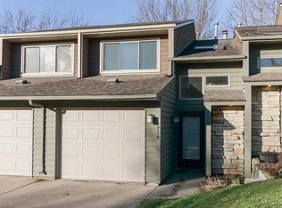 1718 Lynncrest Dr, Coralville, IA 52241