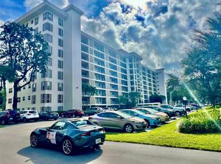 3250 N Palm Aire Dr APT 401, Pompano Beach, FL 33069