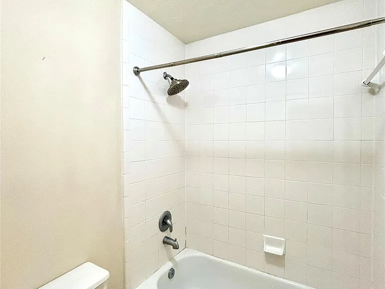 2606 Sun Flare Ln — Photo 16