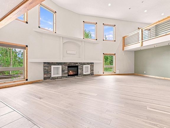 3rd image of 557 Grand Estates Dr