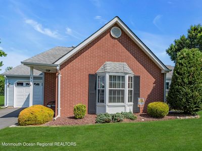 51 Jaffreyton Close, Freehold, NJ, 07728