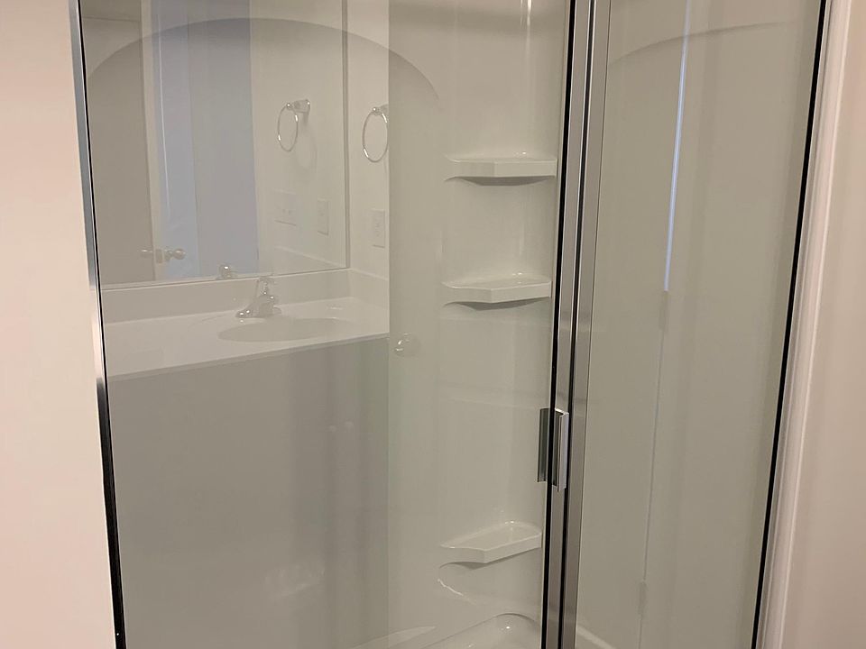 mast bedroom shower