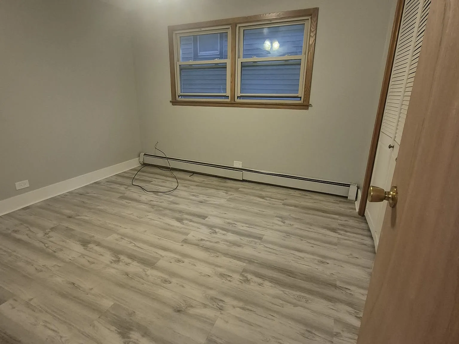 2 bed, 1.5 bath, 1800 sqft, $1,999 — Photo 2