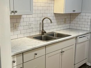 2250 Sunderland Rd APT 20B, Winston Salem, NC 27103