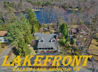 147 W Shore Rd, Shohola, PA 18458