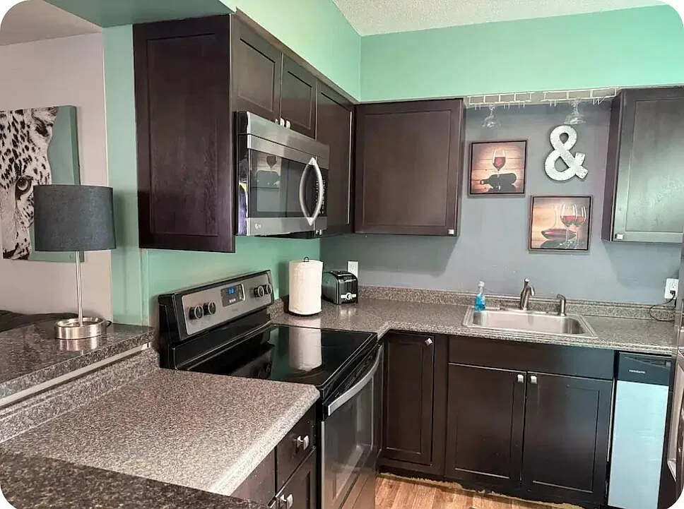 2225 NE 14th Ave — Photo 3