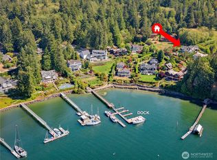 9223 Allens Cove Ln NE, Bainbridge Island, WA 98110