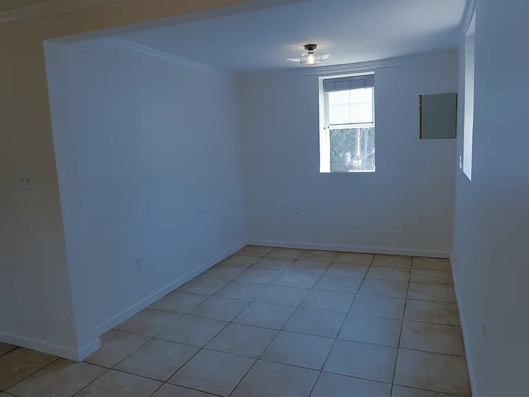 908 36th Ave — Photo 7