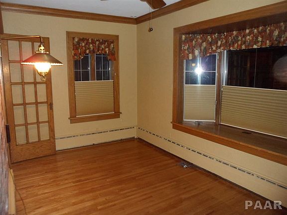 5th image of 119 W Birchwood St