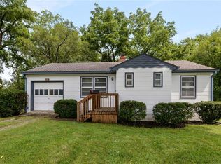 12707 Grandview Rd, Grandview, MO 64030
