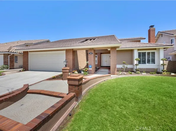 1084 S Burlwood Dr, Anaheim, CA 92807