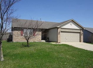 216 Lullaby Ct, Greenfield, IN 46140