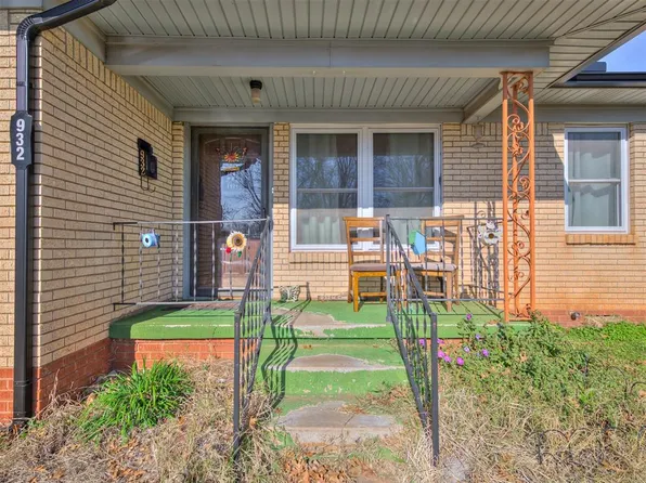 932 W Cherokee Pl, Lindsay, OK 73052