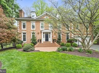 9613 Eagle Ridge Dr, Bethesda, MD 20817