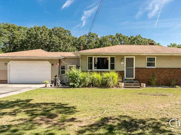 180 S Wolf Lake Rd, Muskegon, MI 49442