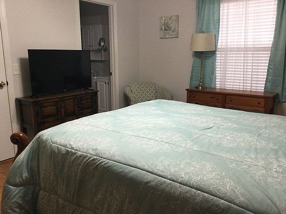 5th image of 1605 Campos Dr