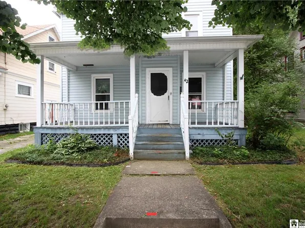 42 Chapman St, Jamestown, NY 14701
