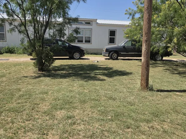 156 Flamingo, Tye, TX 79606