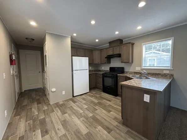 24733 Haven Park #64, Harrison Township, MI 48045