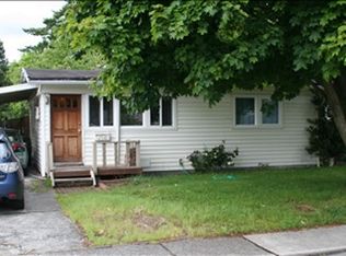 2518 NE 7th St, Renton, WA 98056