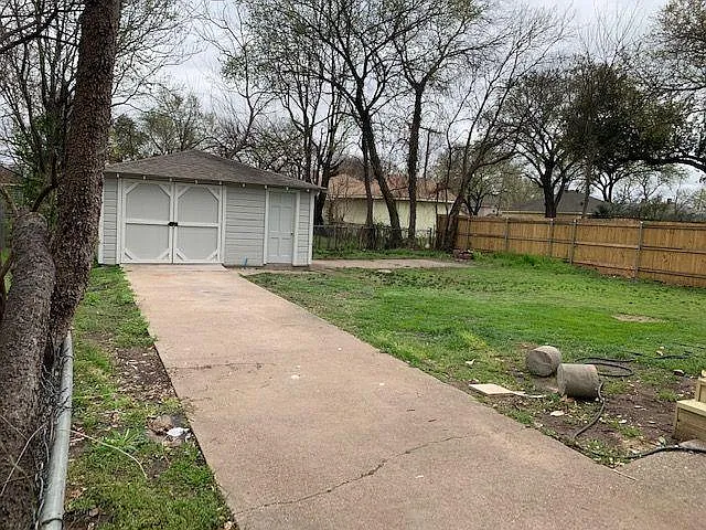 2306 Poplar St — Photo 18