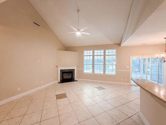 5th image of 5320 Seaspray Ln