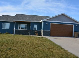 30 Olive Tree Cir NE, Minot, ND 58703