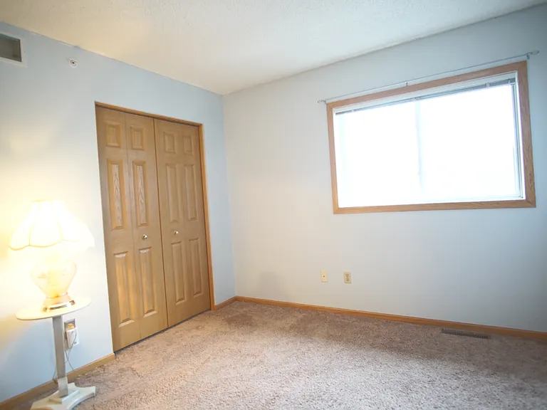 10776 Vale St NW — Photo 12