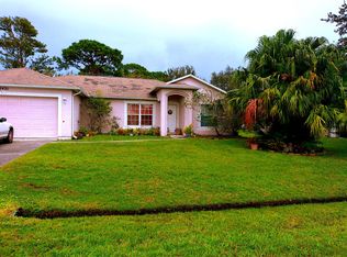 2421 SE Gilbert Ave, Port Saint Lucie, FL 34952