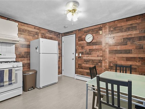2nd image of 9 Cynthia Dr APT 11