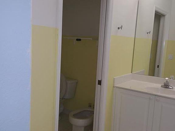 5th image of 5583 NW 112th Pl