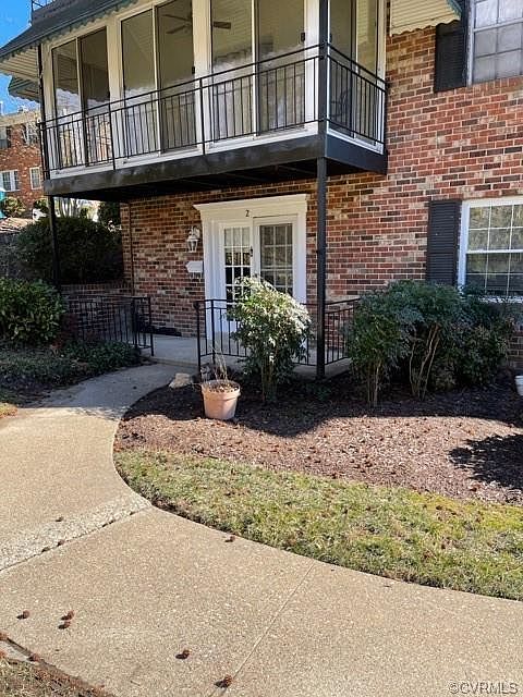 1st image of 2 Little Brook Ln
