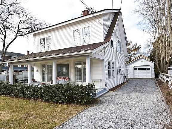 Walk to Town, and Beach