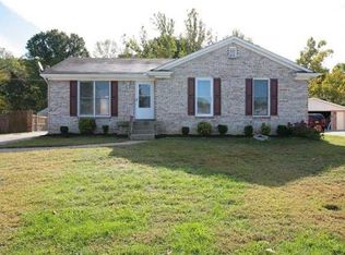 10411 Duke Ct, Fairdale, KY
